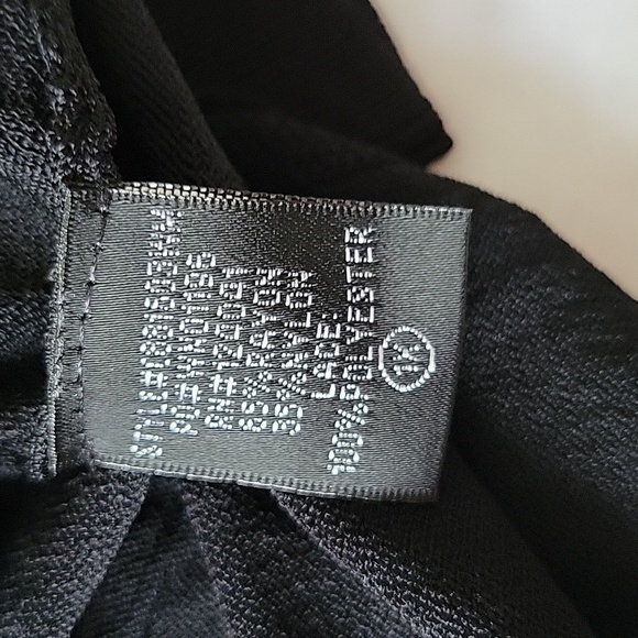 Cyrus Women's Black Long Sleeve Tunic Top- Size 1X - Picture 6 of 9